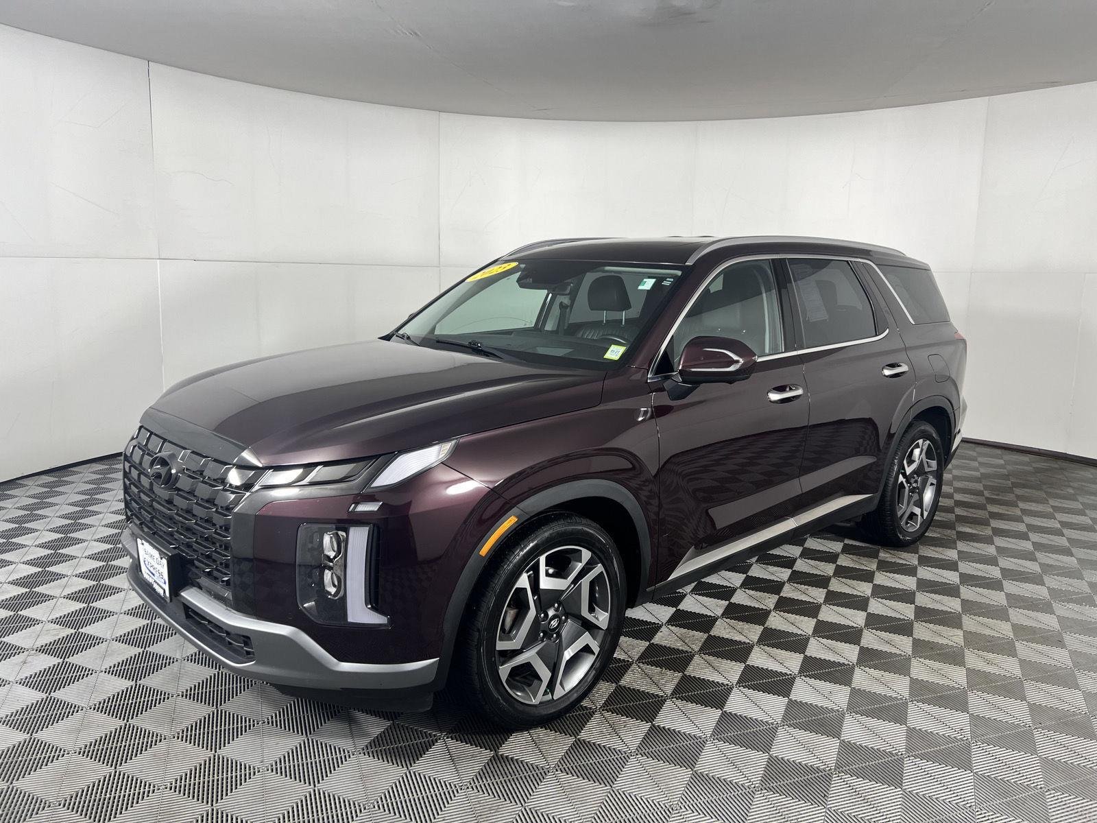 Used 2023 Sierra Burgundy Hyundai Limited image 23