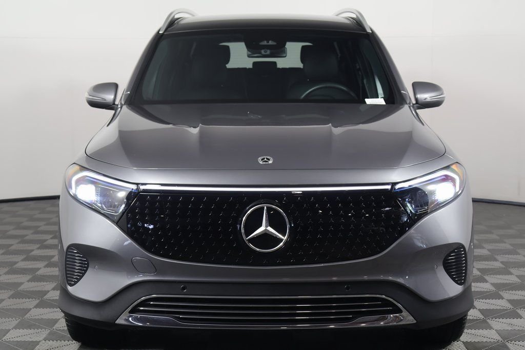 Certified Used 2024 Mountain Gray Metallic Mercedes-Benz 300 image 2
