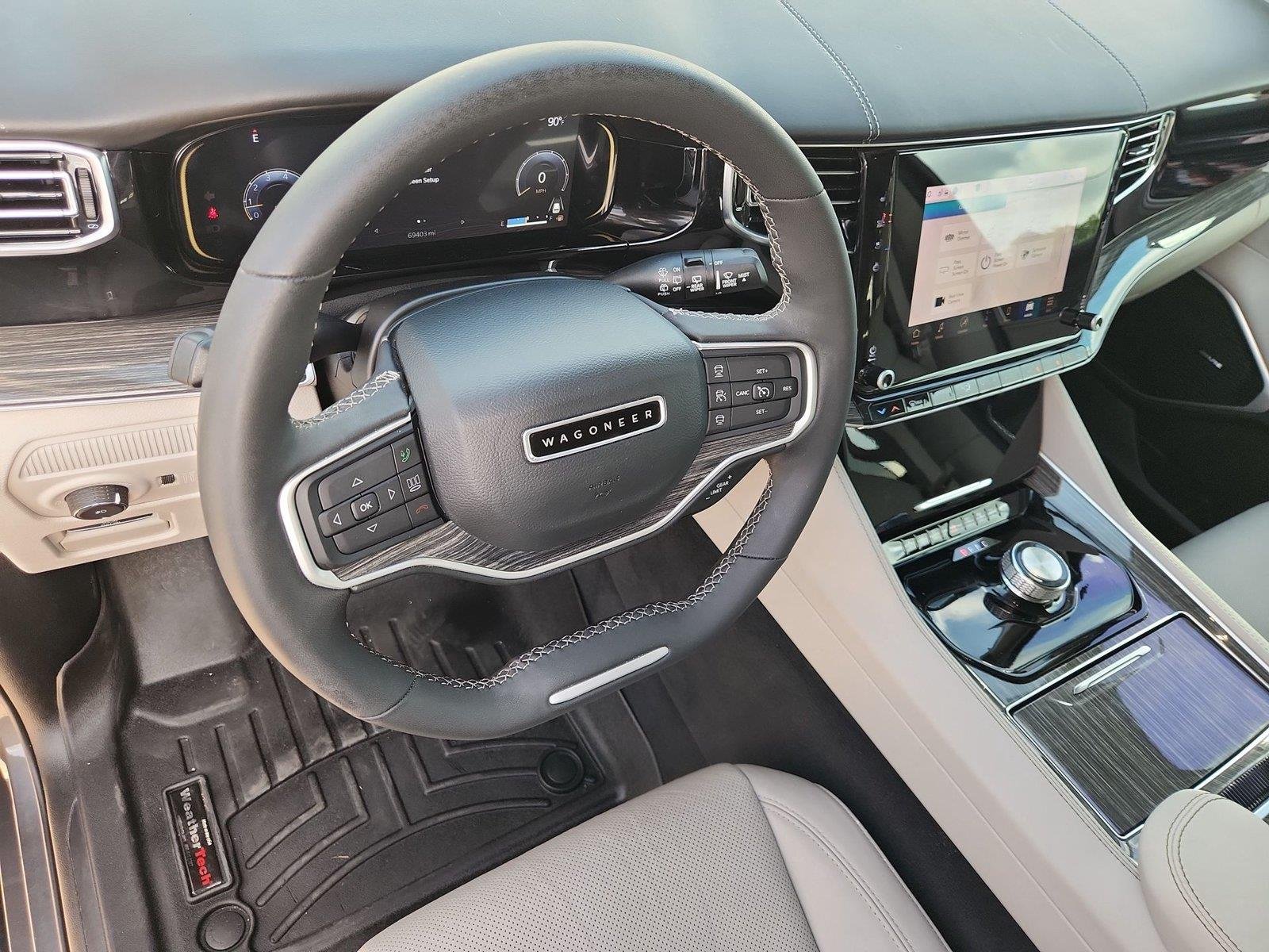 2022 Jeep Wagoneer