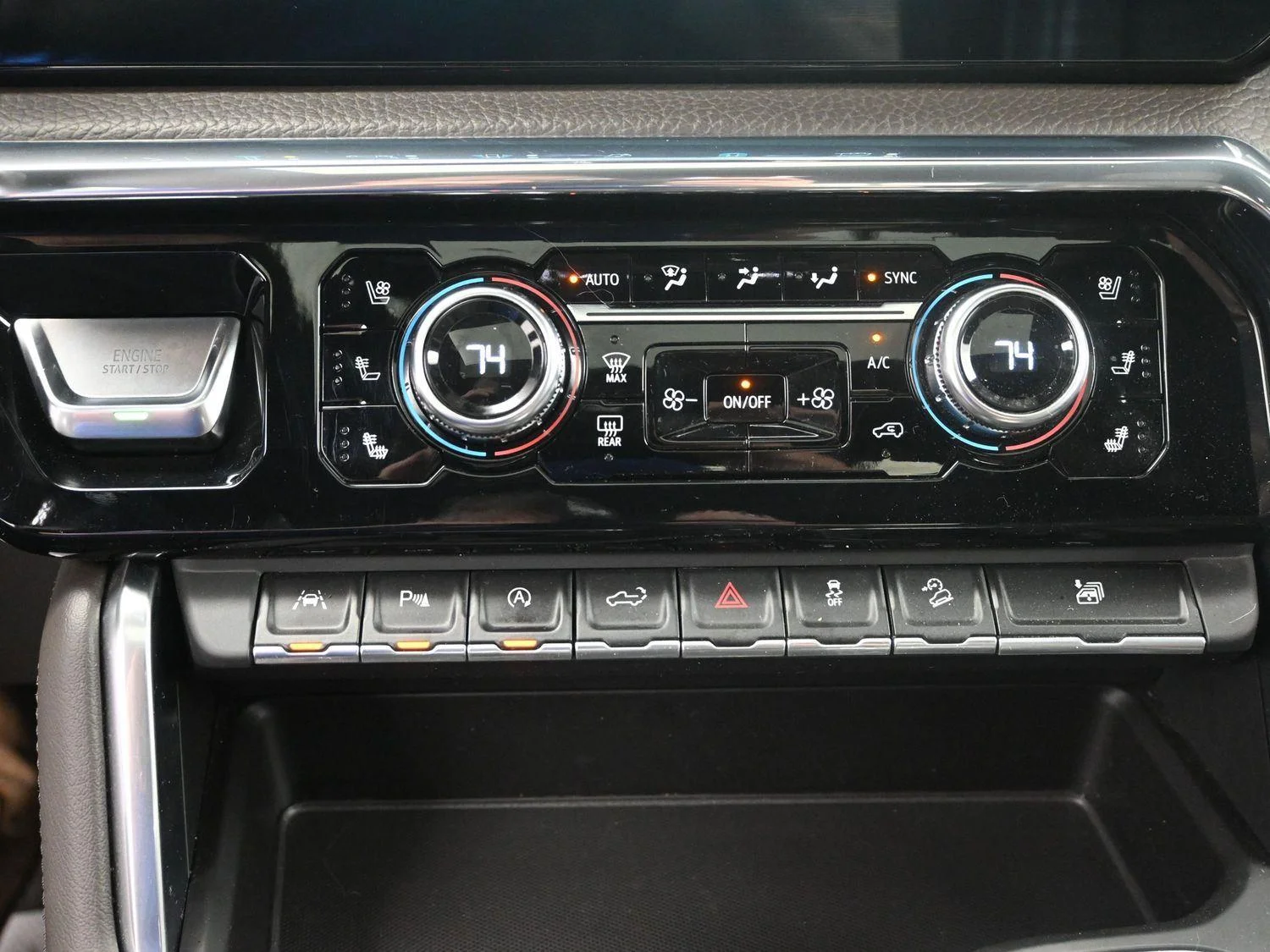 Used 2023 Onyx Black GMC Denali image 34