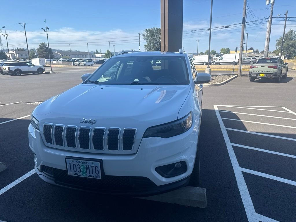 Used 2021 White Jeep Latitude Plus image 8