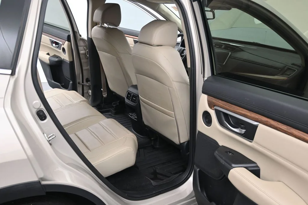 Used 2019 White Honda EX-L image 18