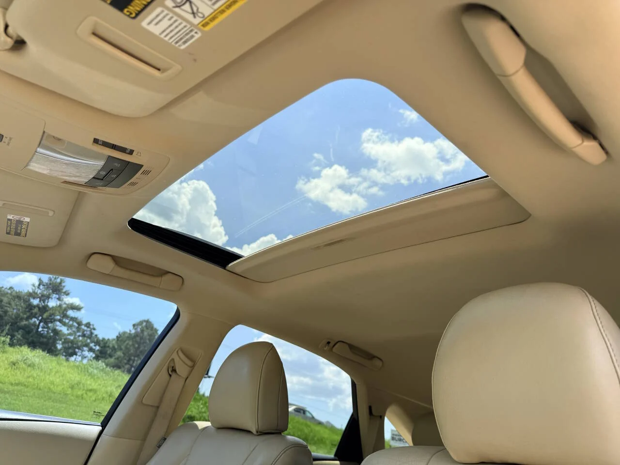 Used 2015 Maroon Lexus Base 4dr SUV image 11
