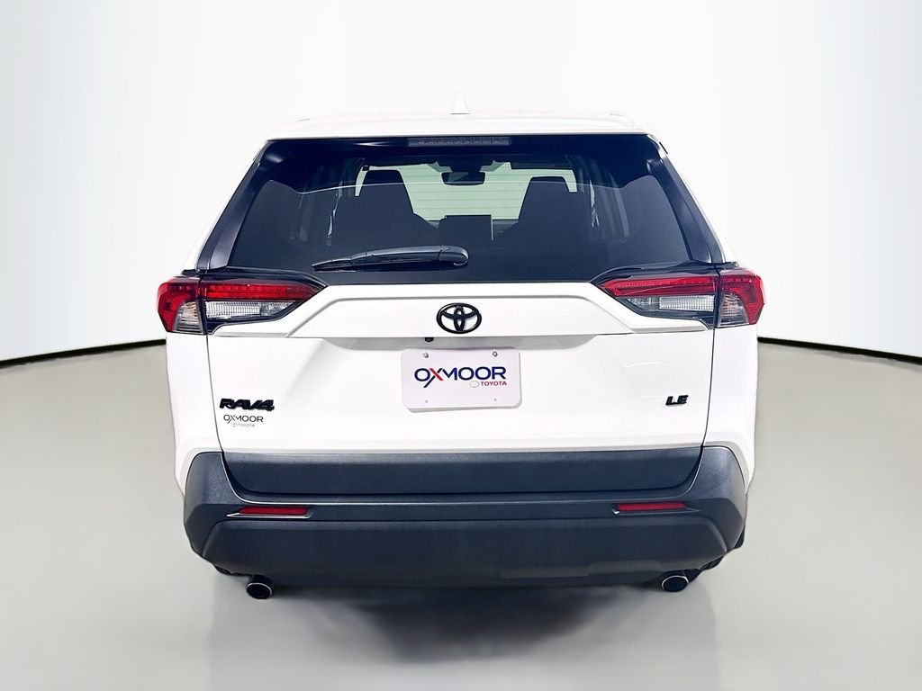 Used 2024 Ice Cap Toyota LE image 6
