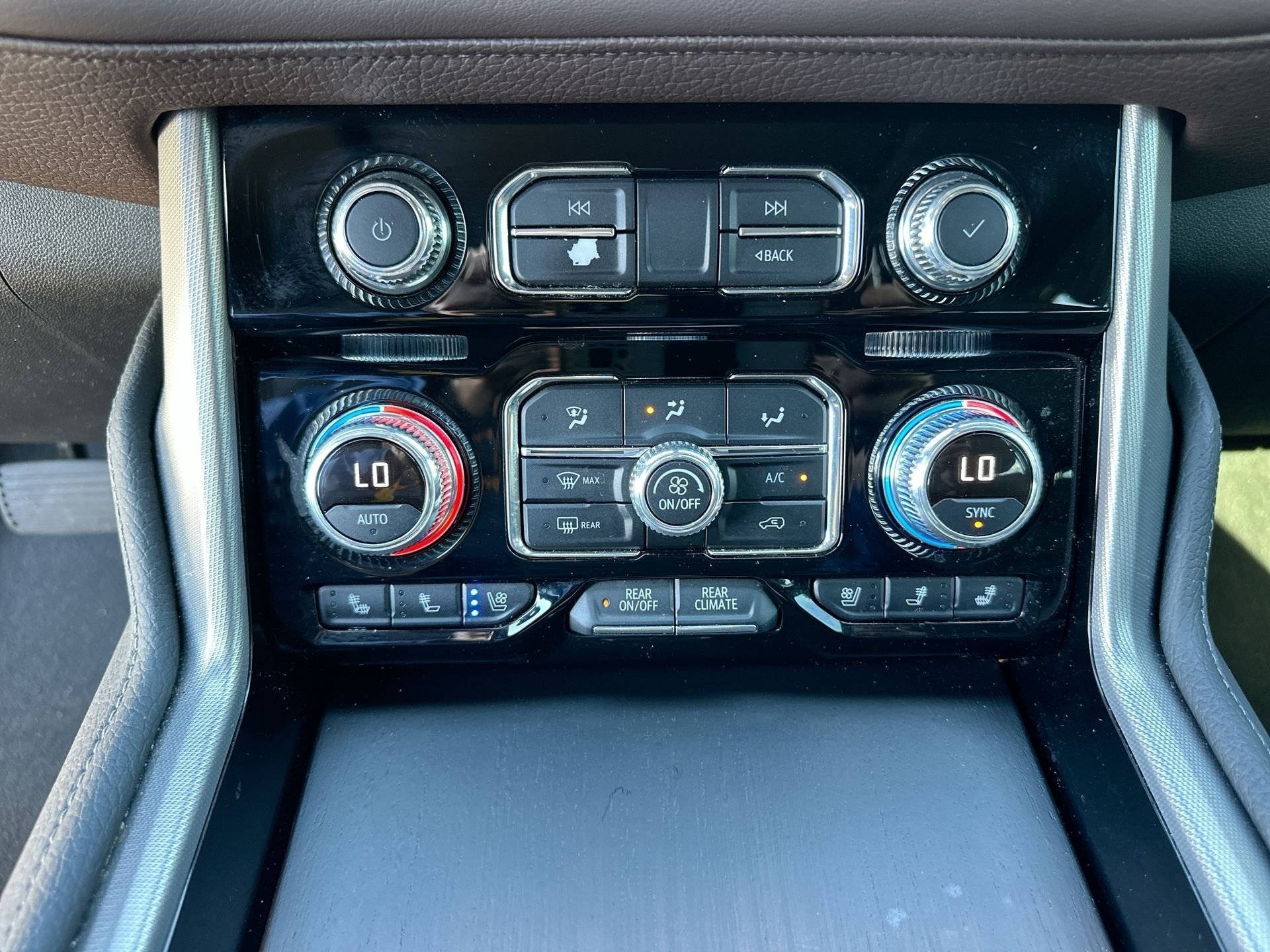 2021 GMC Yukon XL Denali - Photo 35