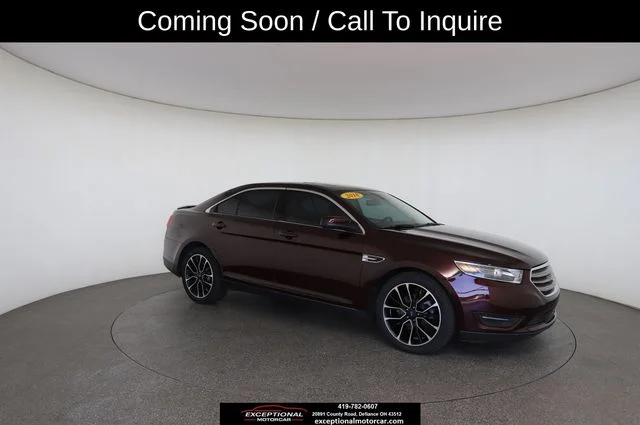 Used 2018 Red Ford SEL image 5
