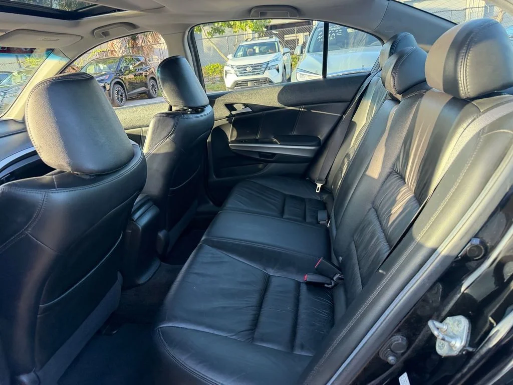 Used 2008 Black Honda EX-L image 13