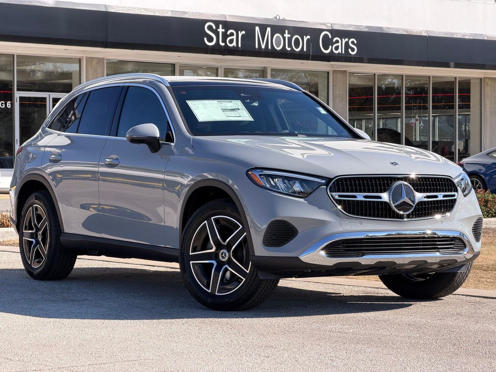 New 2026 MANUFAKTUR Alpine Grey Mercedes-Benz GLC 300 image 1