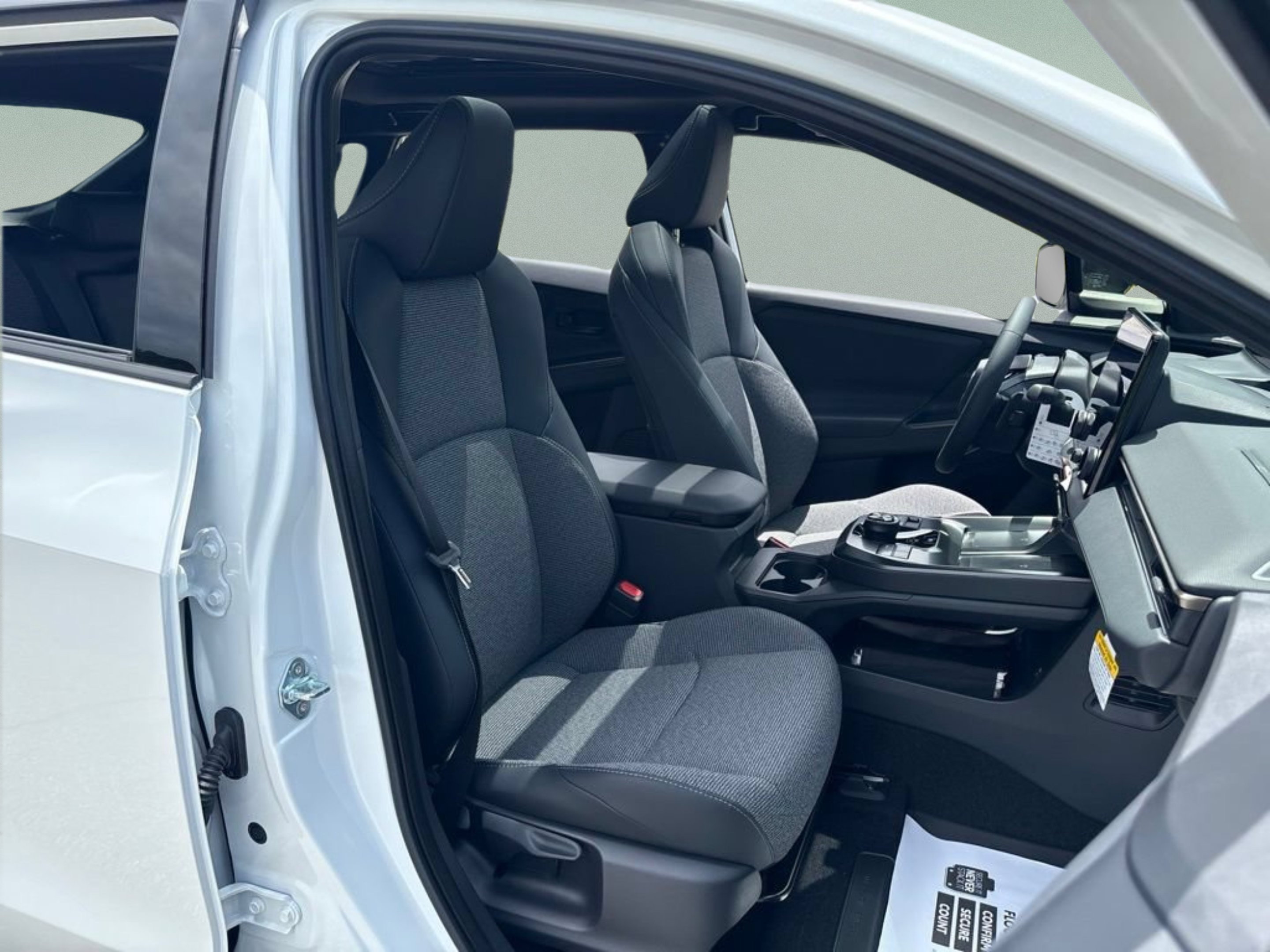 New 2026 Wind Chill Pearl Toyota XLE image 28