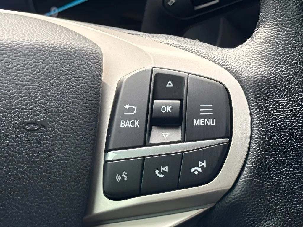 Used 2021 White Ford Limited image 20