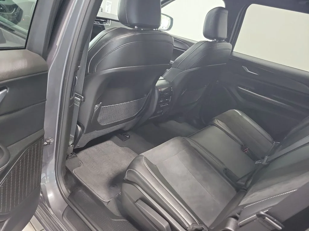 Used 2024 Gray Jeep Altitude X image 33