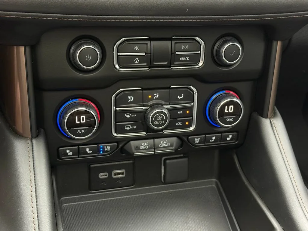 Used 2024 Black Chevrolet High Country image 29