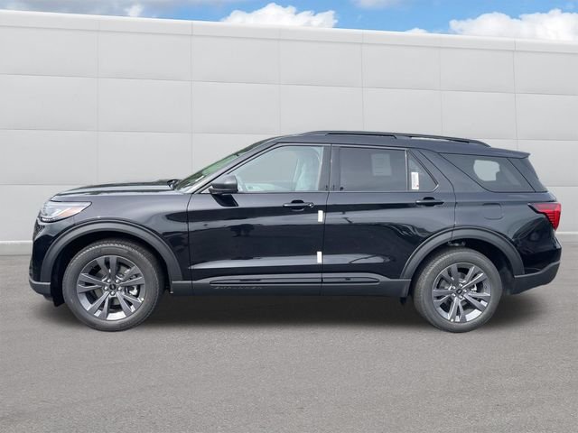 New 2026 Agate Black Metallic Ford Active image 2