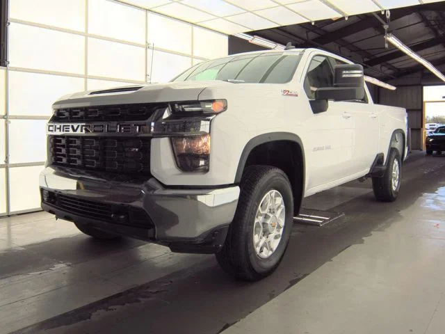 2023 Chevrolet Silverado HD's photo