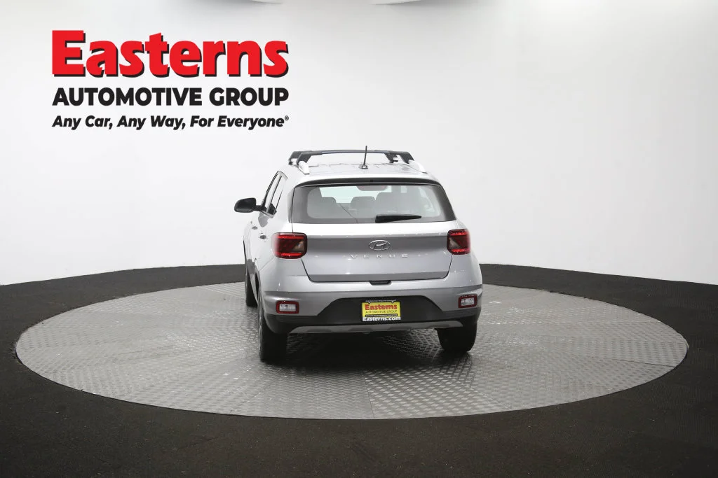 Used 2023 Silver Hyundai SEL image 39