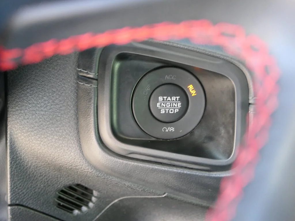 Used 2024 Earl Clearcoat Jeep Rubicon image 17