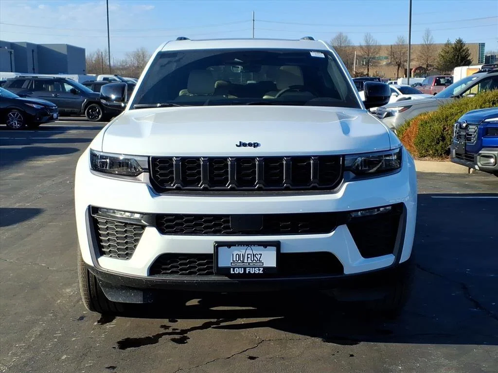 New 2026 Bright White Clearcoat Jeep Limited image 24