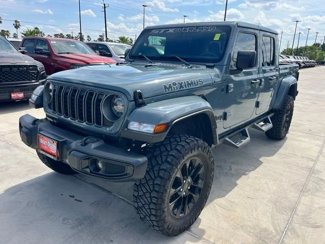Used 2025 Gray Jeep Nighthawk image 3