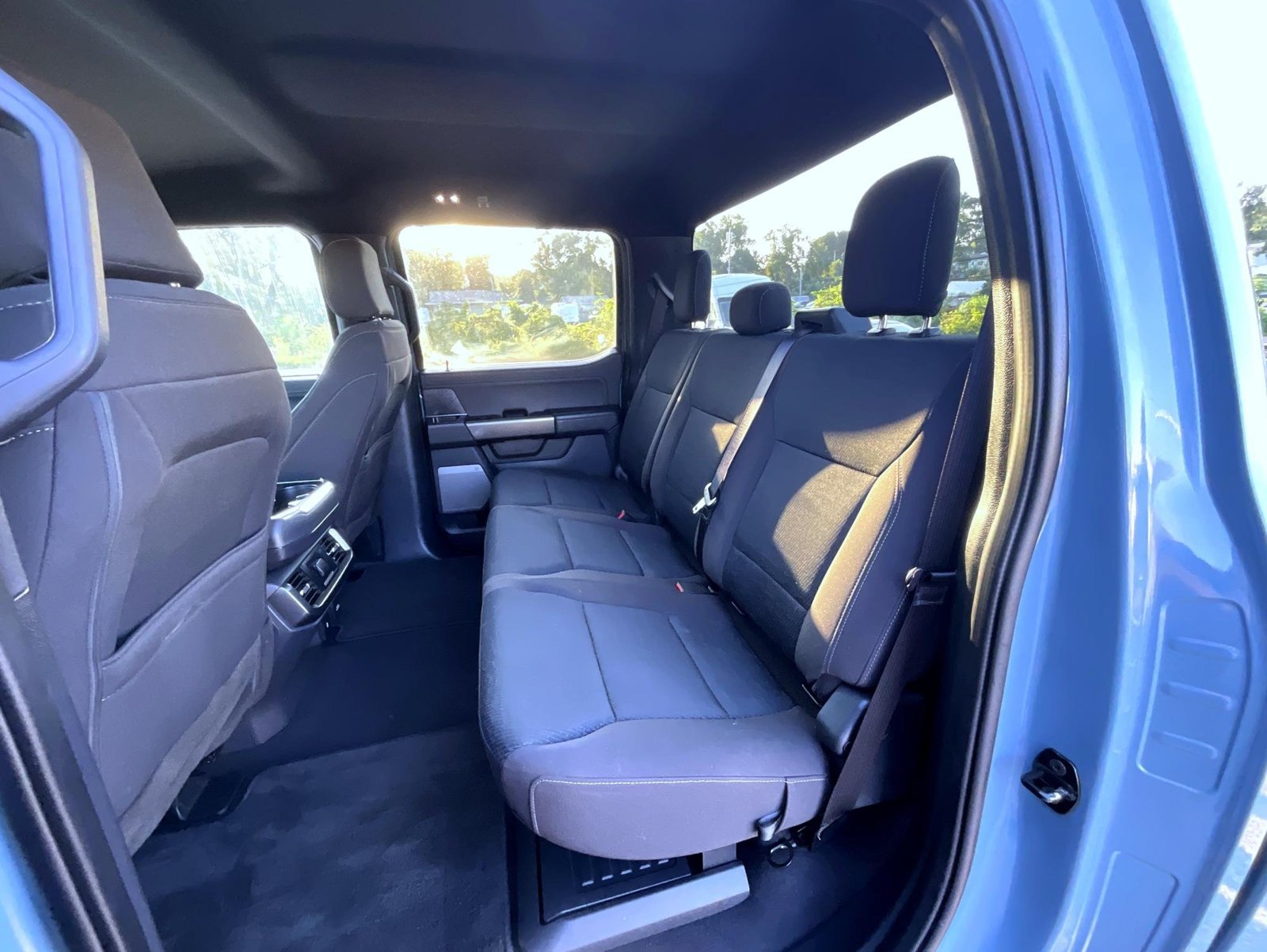 Used 2023 Blue Ford XLT image 23