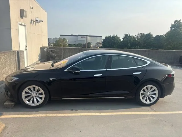 Used 2018 Tesla Model S 75D with VIN 5YJSA1E26JF257494 for sale in Bethesda, MD