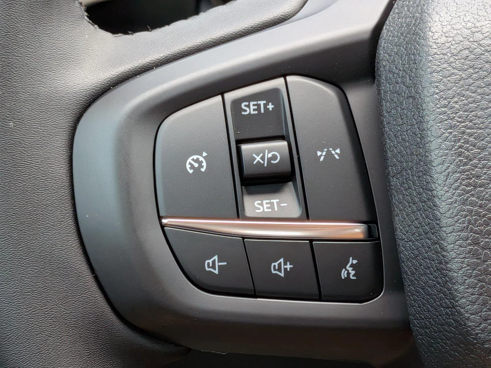 New 2026 Avalanche Ford XLT image 28