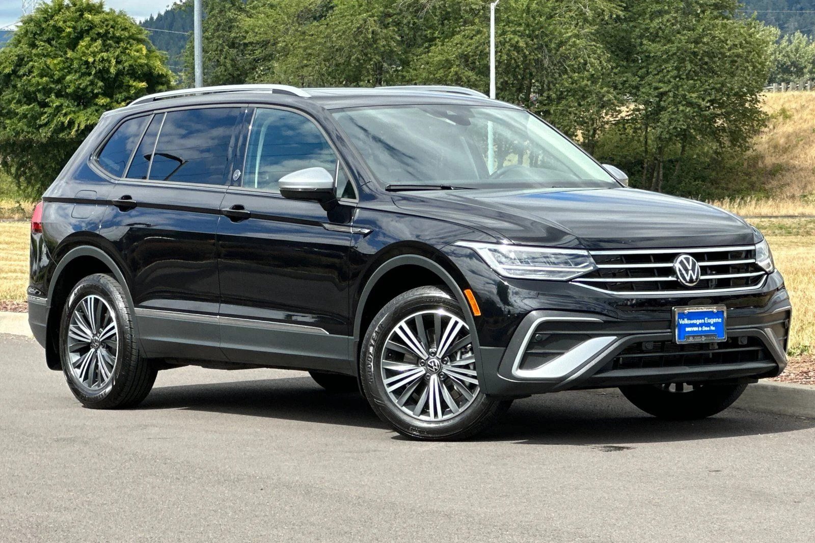 2024 Volkswagen Tiguan 2.0T Wolfsburg Edition 4Motion's photo