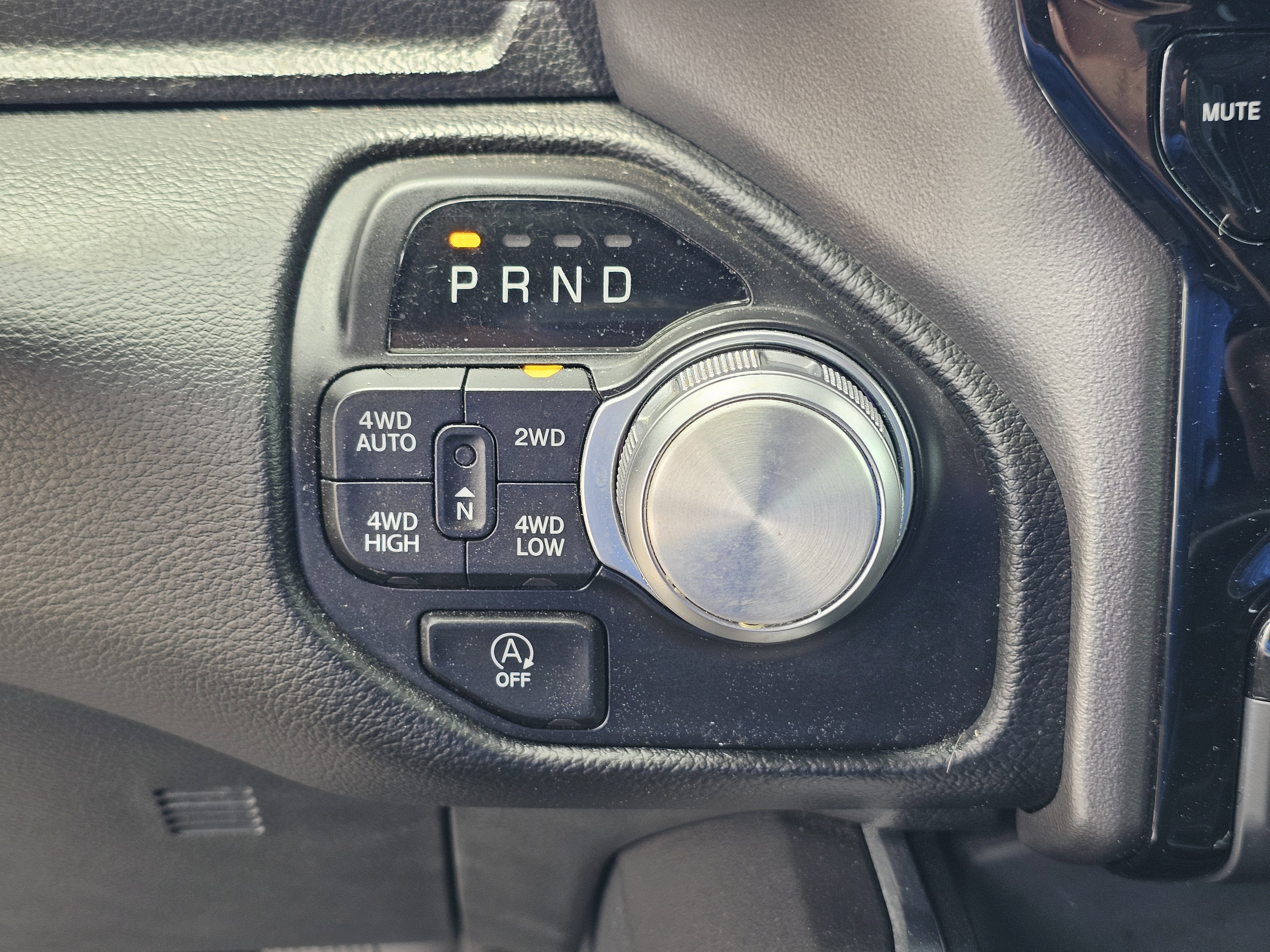 2022 RAM Ram 1500 Pickup Laramie - Photo 25