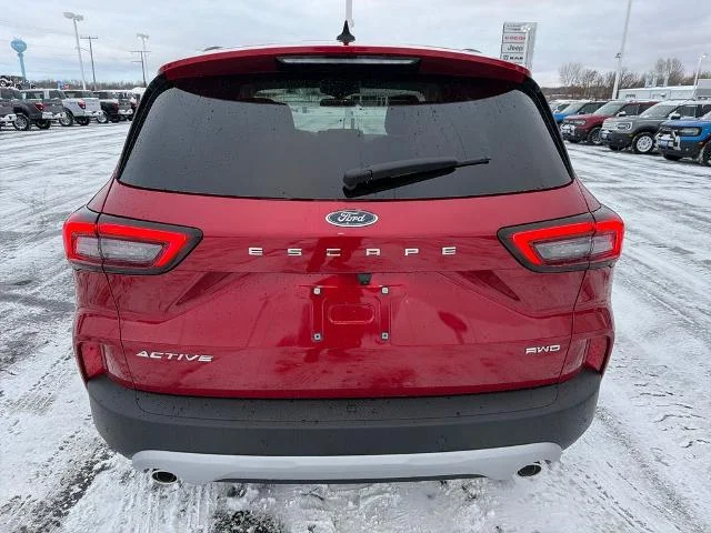 New 2026 Rapid Red Metallic Tinted Clearcoat Ford Active® image 4