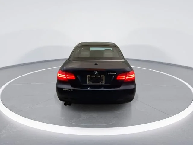 Used 2011 Blue BMW 328i image 5