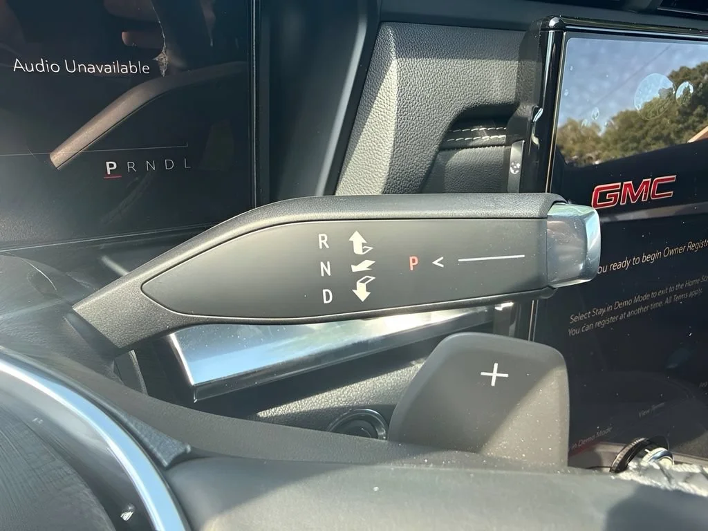New 2027 Summit White GMC Elevation image 18