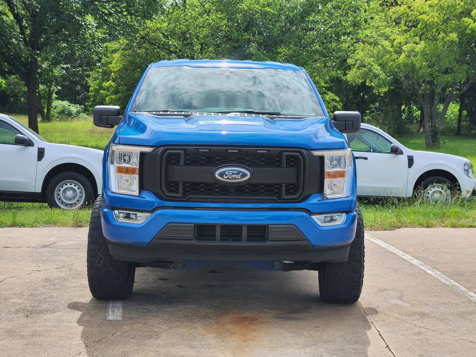 Used 2021 Blue Ford XL image 2
