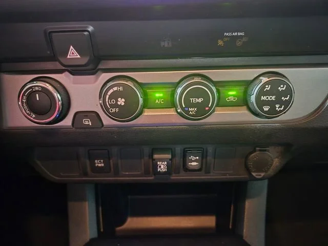 2019 Toyota Tacoma SR5 - Photo 25