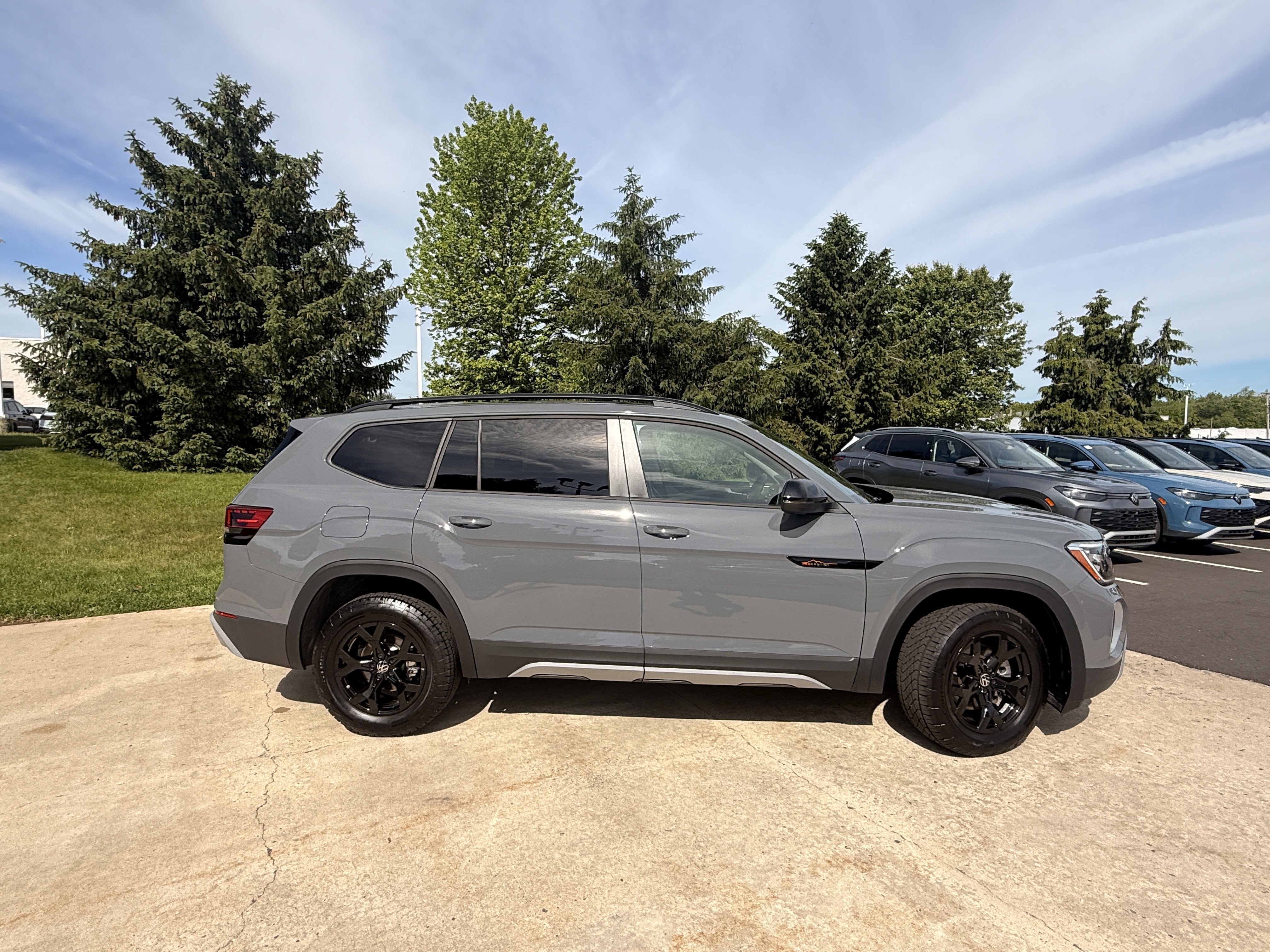 Certified Used 2025  Volkswagen 2.0T Peak Edition image 18