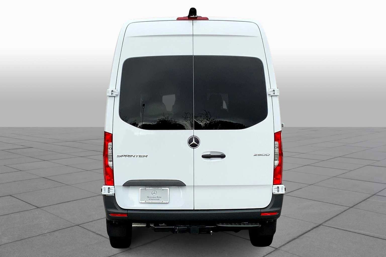 New 2026 Arctic White Mercedes-Benz  image 4