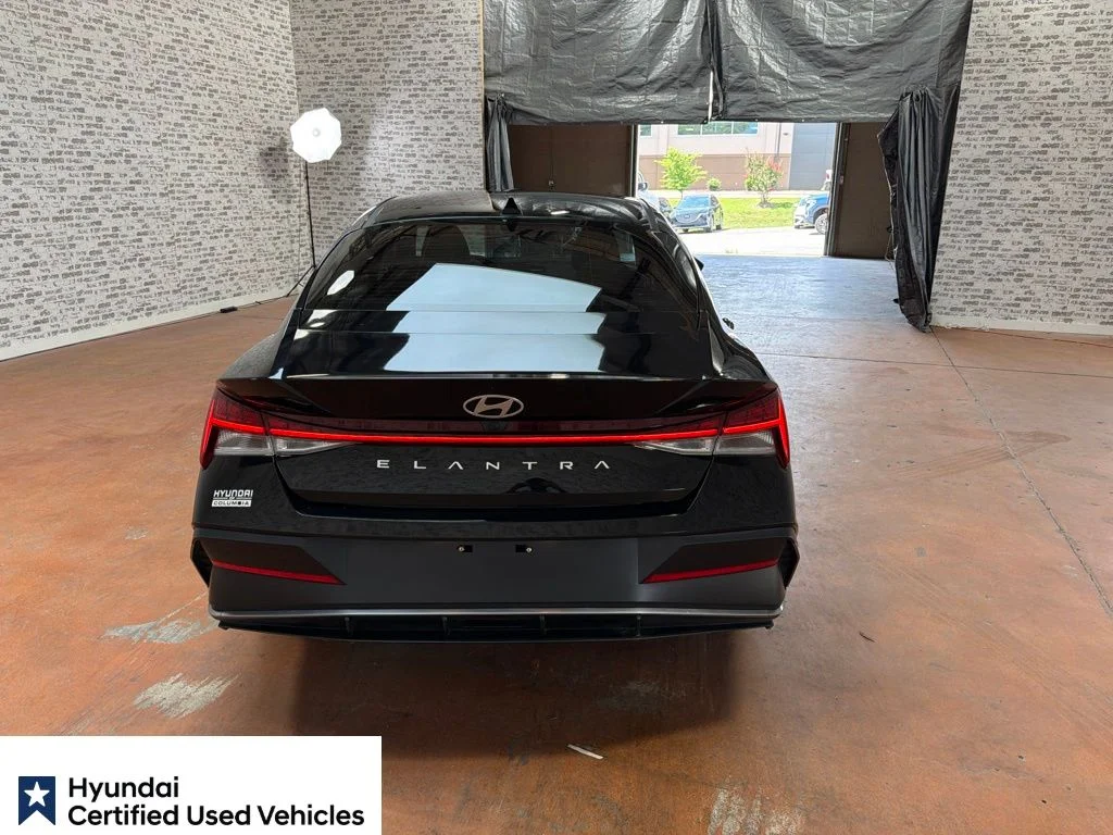 Certified Used 2024 Abyss Black Hyundai SEL image 7