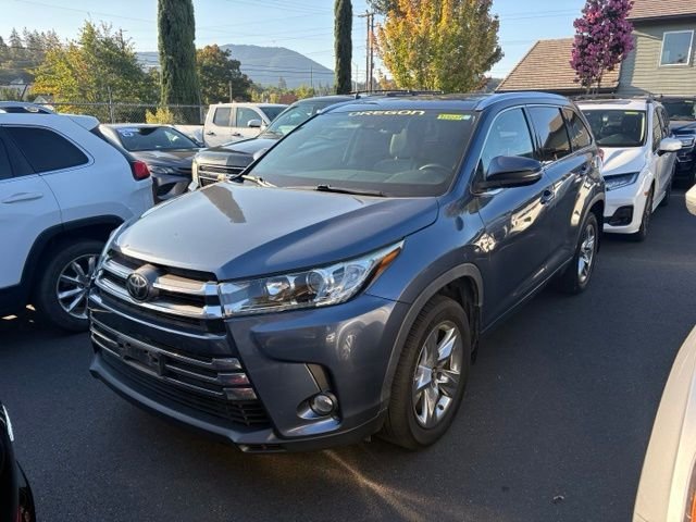 Used 2018 Blue Toyota Limited image 4