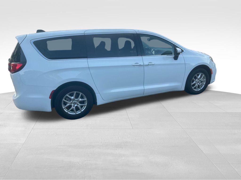 Used 2023 White Chrysler Touring L image 24