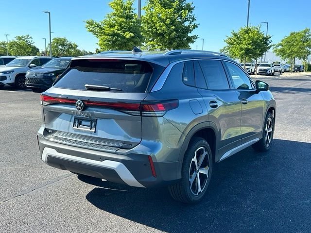 New 2026 Platinum Gray Metallic Volkswagen 2.0T SE image 3