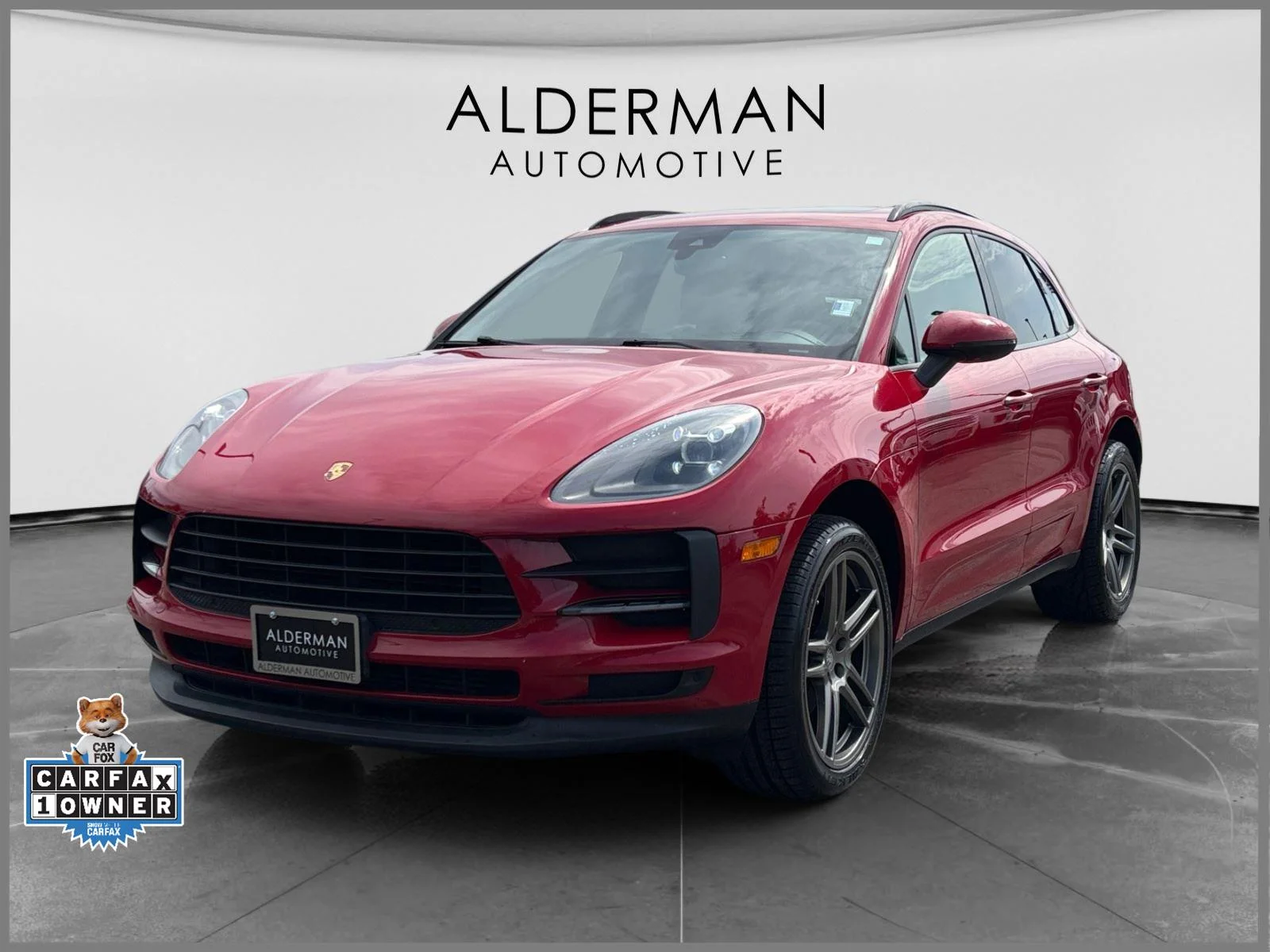 2019 Porsche Macan -'s photo