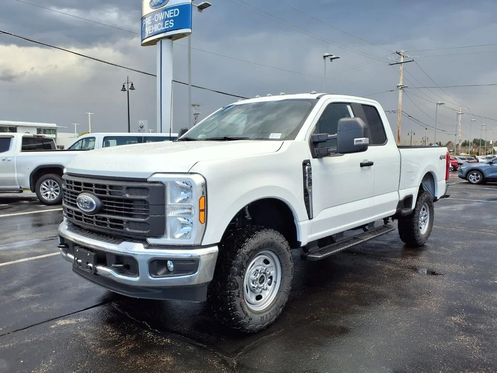 2026 Ford F-250 XL 4x4 SuperCab 8' Box's photo
