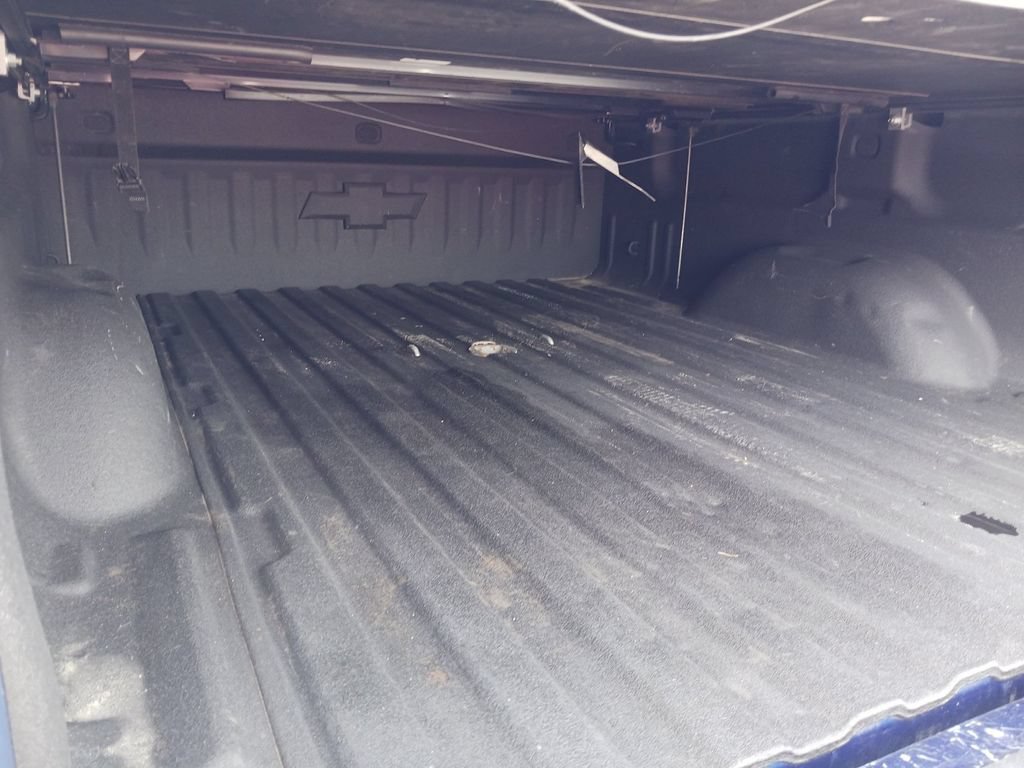 Used 2016 DEEP OCEAN BLUE METALLIC Chevrolet High Country image 32