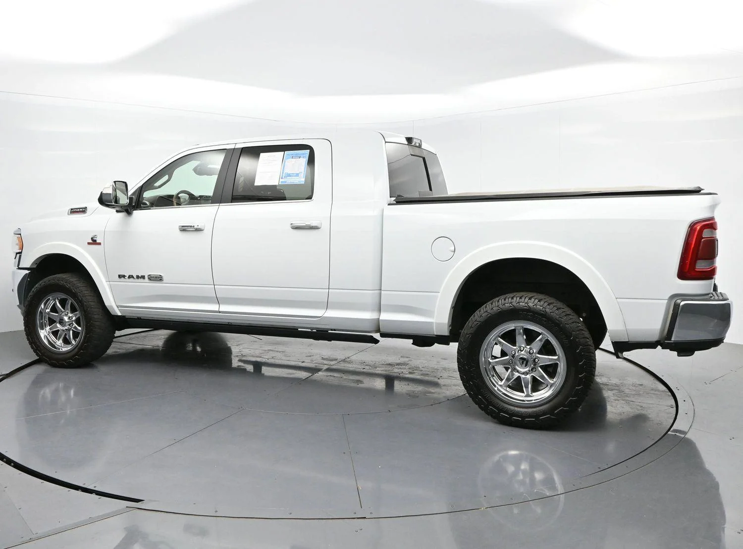 Used 2022 Bright White Clearcoat Ram Longhorn image 5