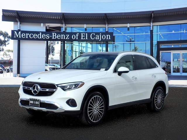 New 2027 White Mercedes-Benz GLC 300 image 1