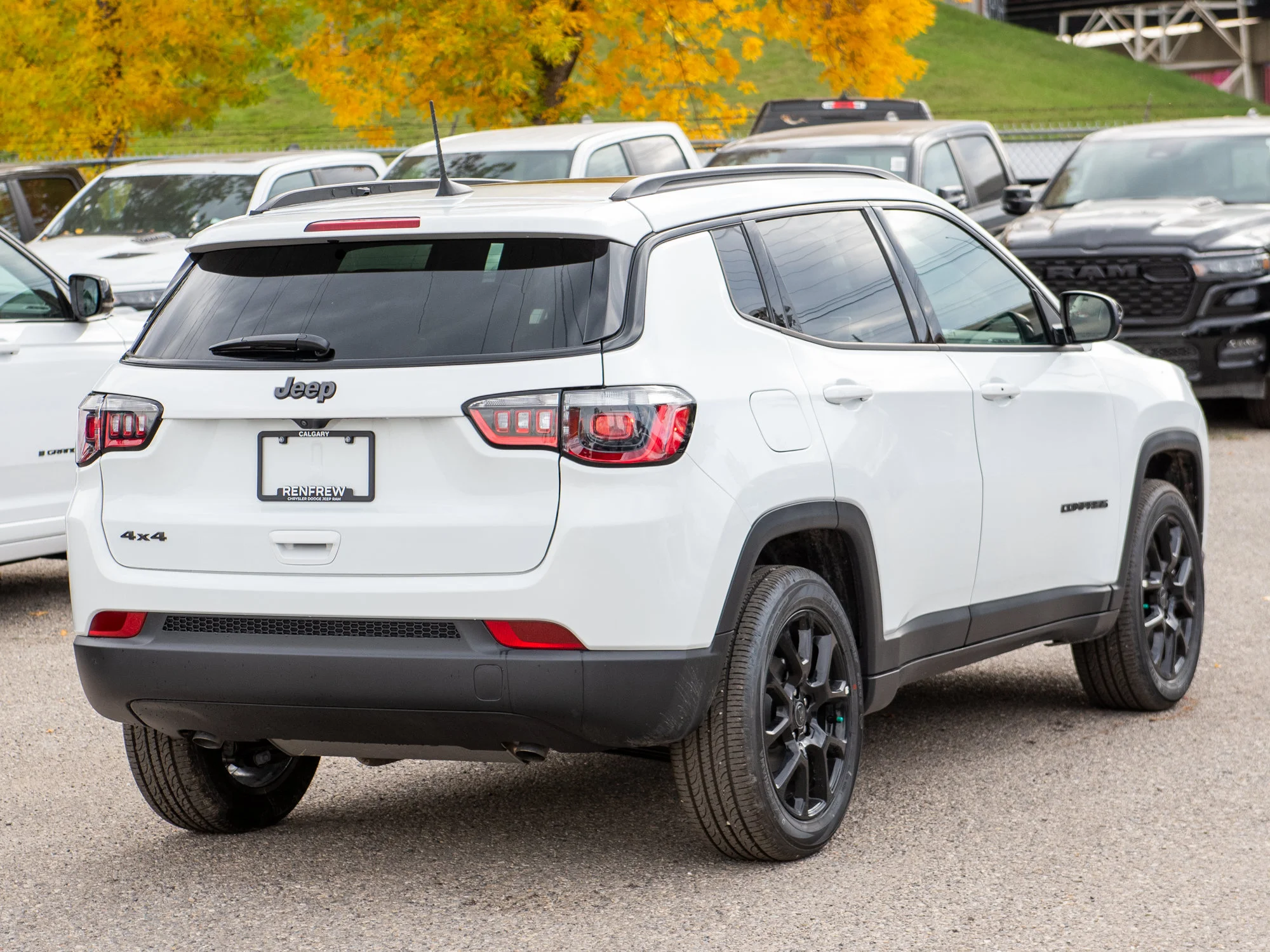 New 2026 White Jeep North Altitude* 4x4, Panoramic Sunroof, Heated Seats, Remote Start image 5