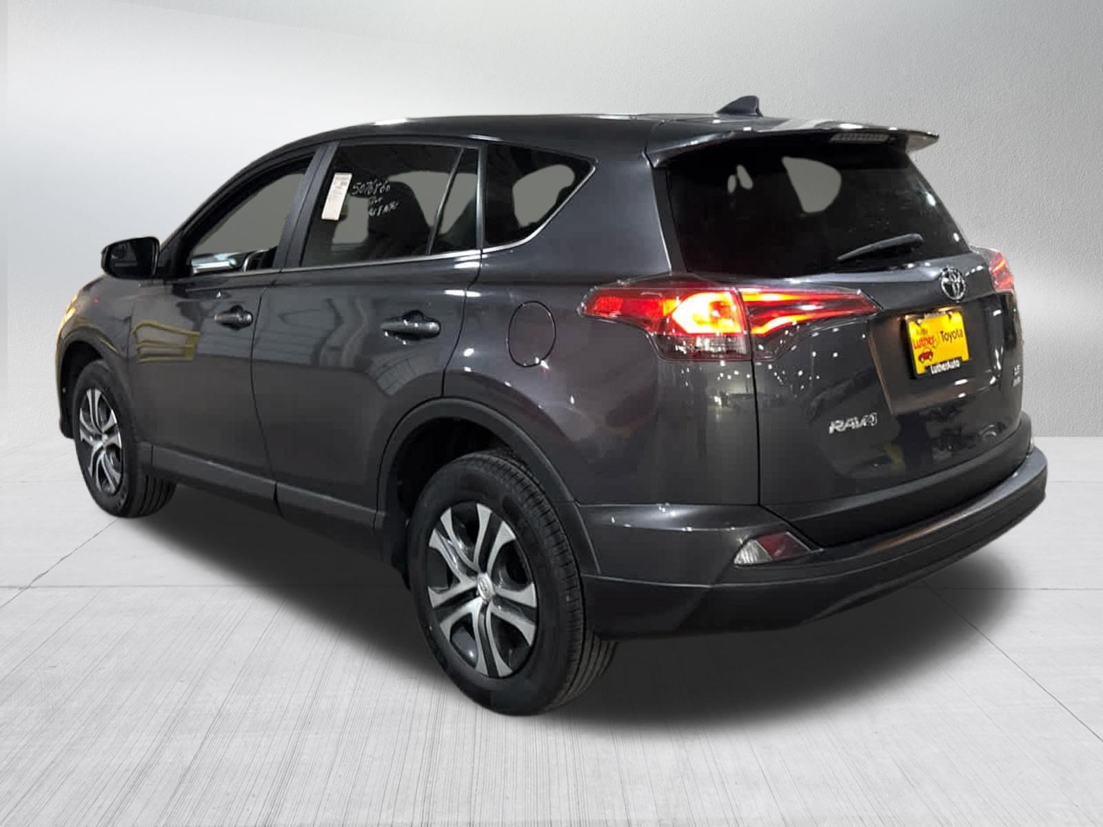 Used 2018 Magnetic Gray Metallic Toyota LE image 4