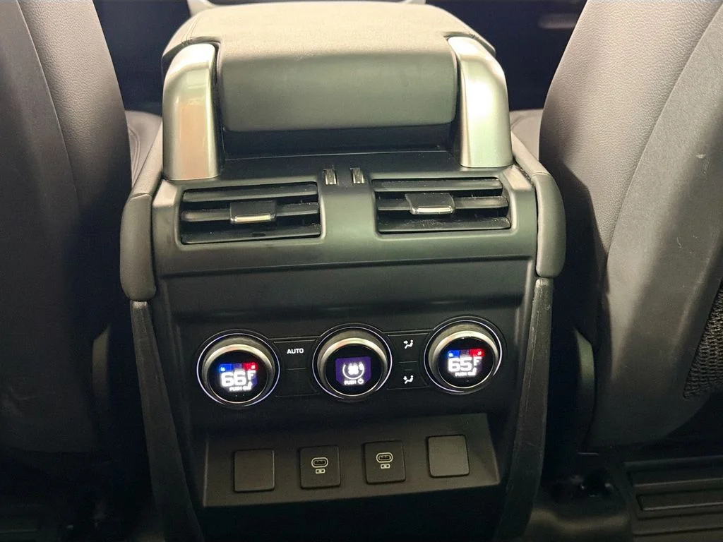 Used 2024 Black Land Rover S image 27