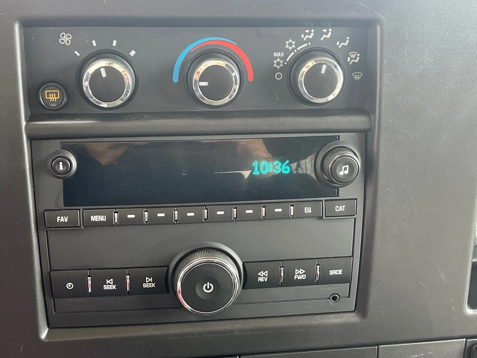 2023 Chevrolet Express Passenger LS - Photo 17