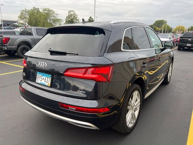 Used 2019  Audi 2.0T Premium Plus image 2