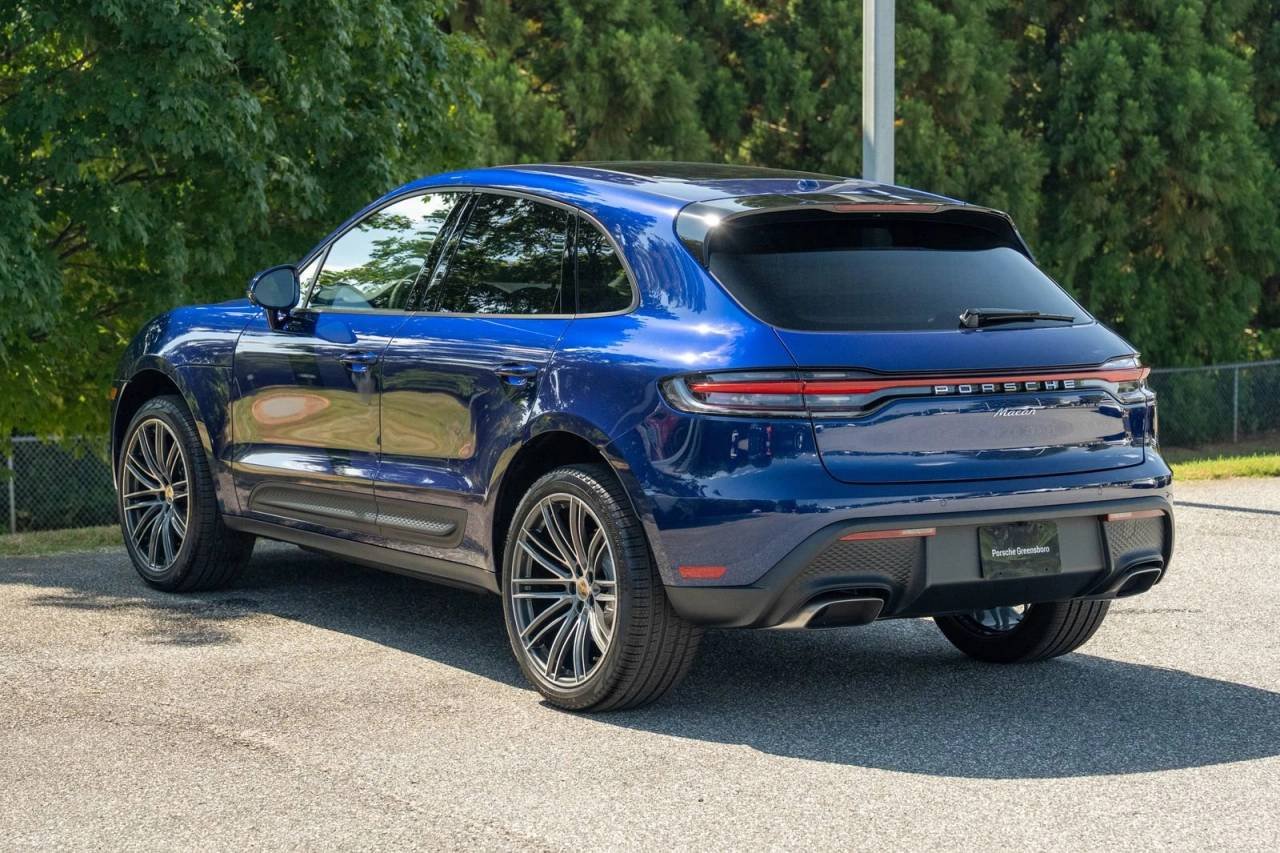 Used 2026  Porsche  image 3