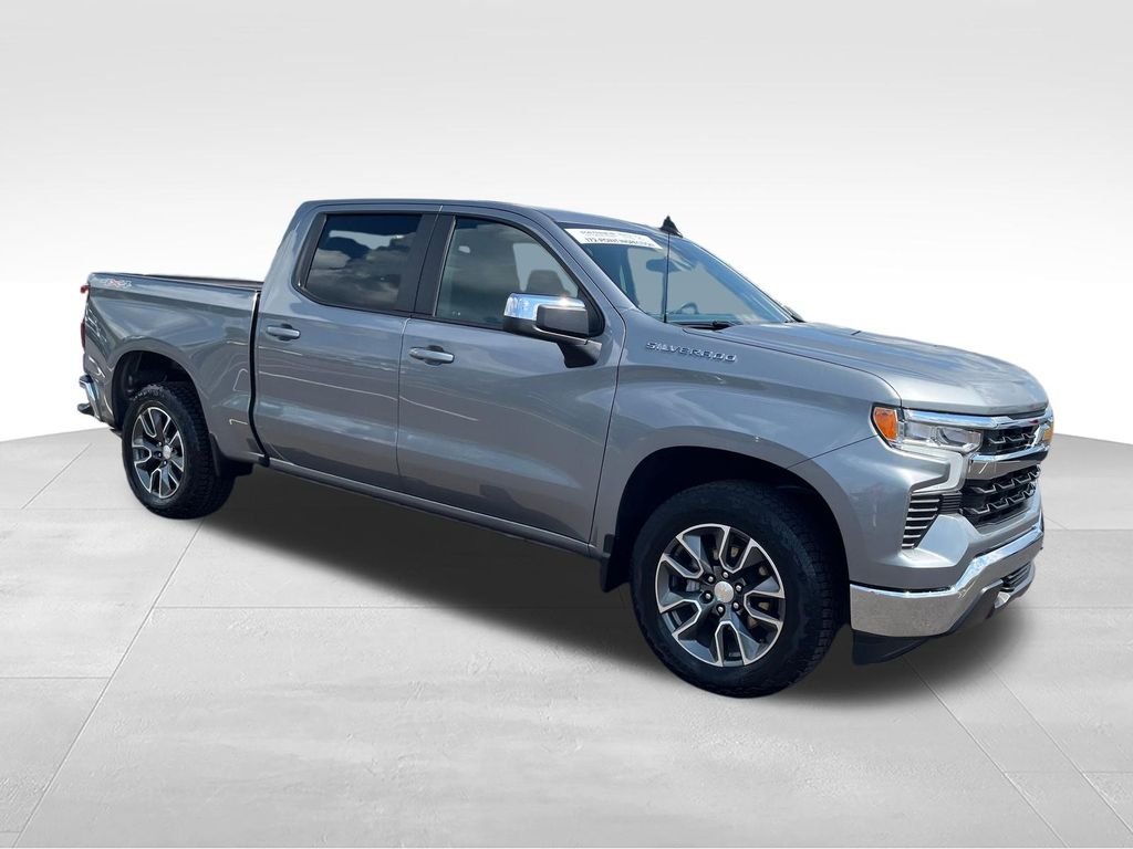 Used 2023 Gray Chevrolet LT image 7